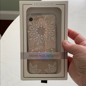 iPhone 7 clear plastic case by Mosnovo